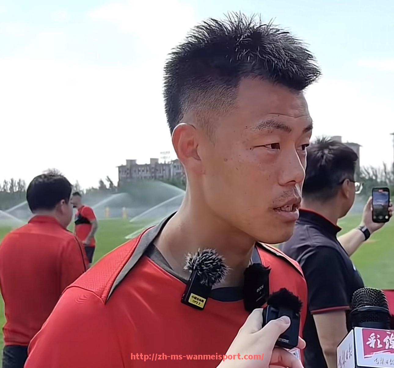 完美体育app-2021年欧冠冠军赛况及球队表现深度分析